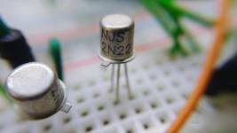 Akilli Transistor