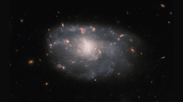 Hubble Yildiz Olusturan Bir Spiral Gordu